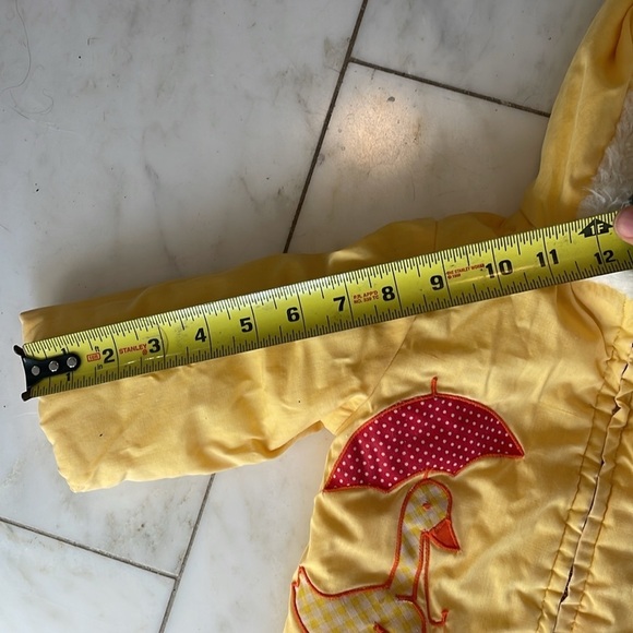 Vintage Sears baby jacket, yellow with duck and umbrella, hooded, size M, 12 mo? - Picture 8 of 8